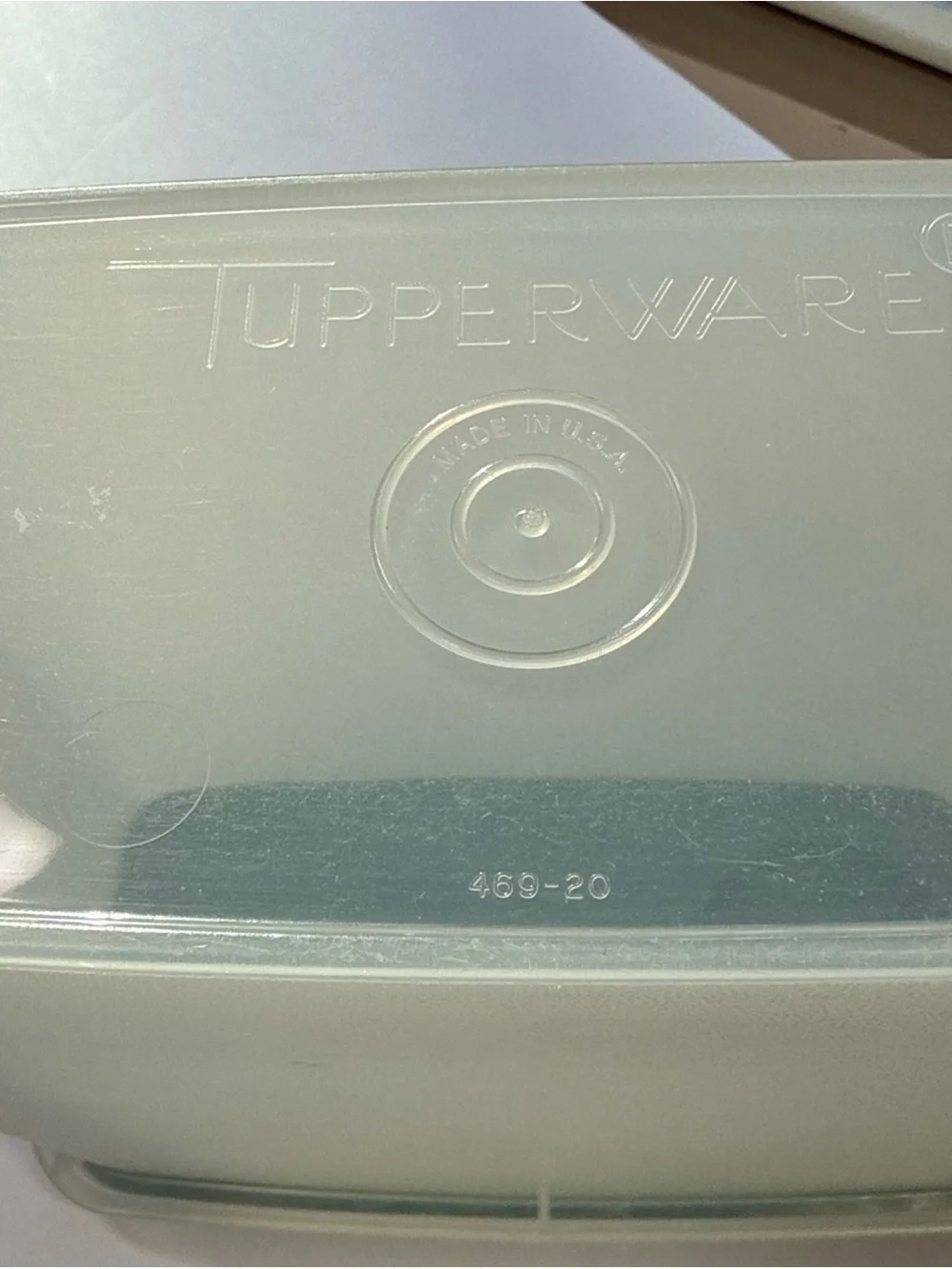 Tupperware cereal keeper